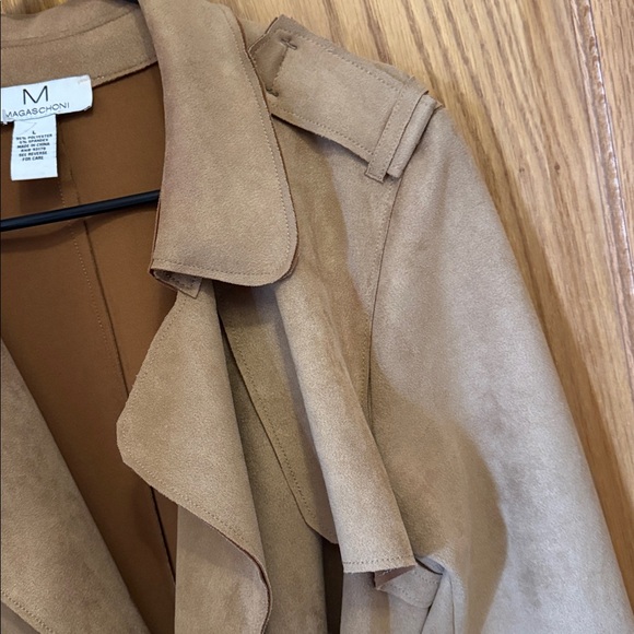 Women’s Camel Trench Coat - Picture 2 of 4